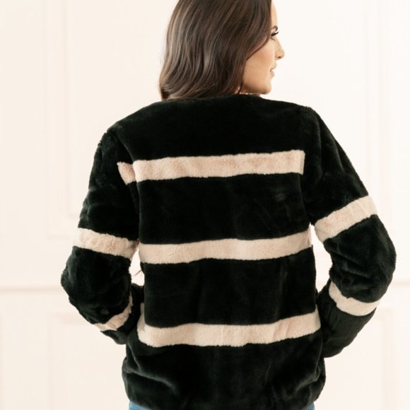 (NWT) Rachel Parcell - Faux fur black & pink stripe coat (large) - Picture 5 of 5